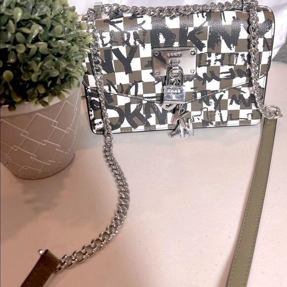 NWOT DKNY Check-graffiti Shoulder Bag In Green crossbody bag - Picture 7 of 13